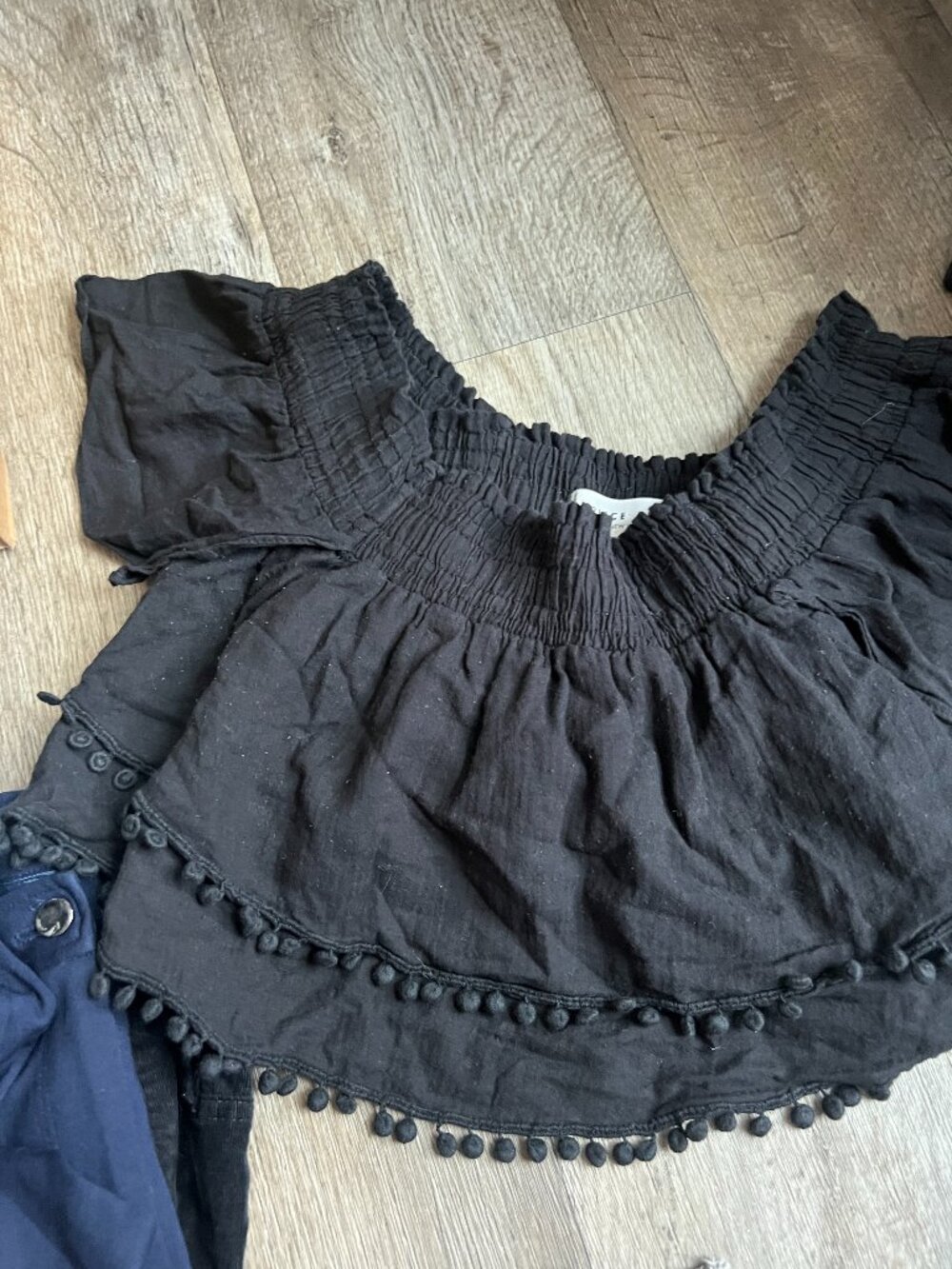 APIECE APART Off Shoulder RISAL Ruffle Crop Top XS - Picture 2 of 10
